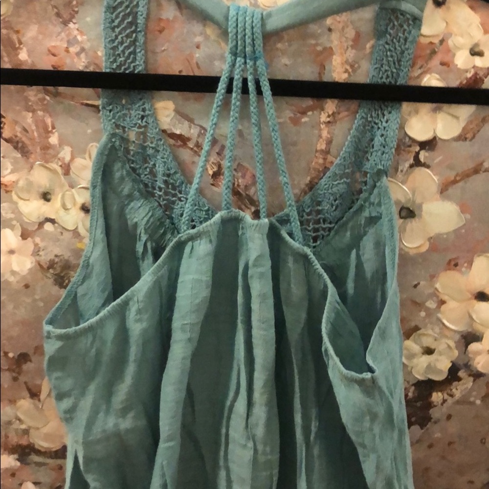 Embroidered top - Picture 2 of 5